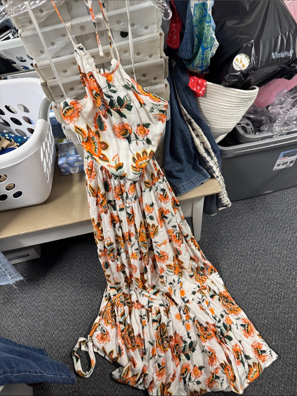 New York and company halter dress xs // 052424